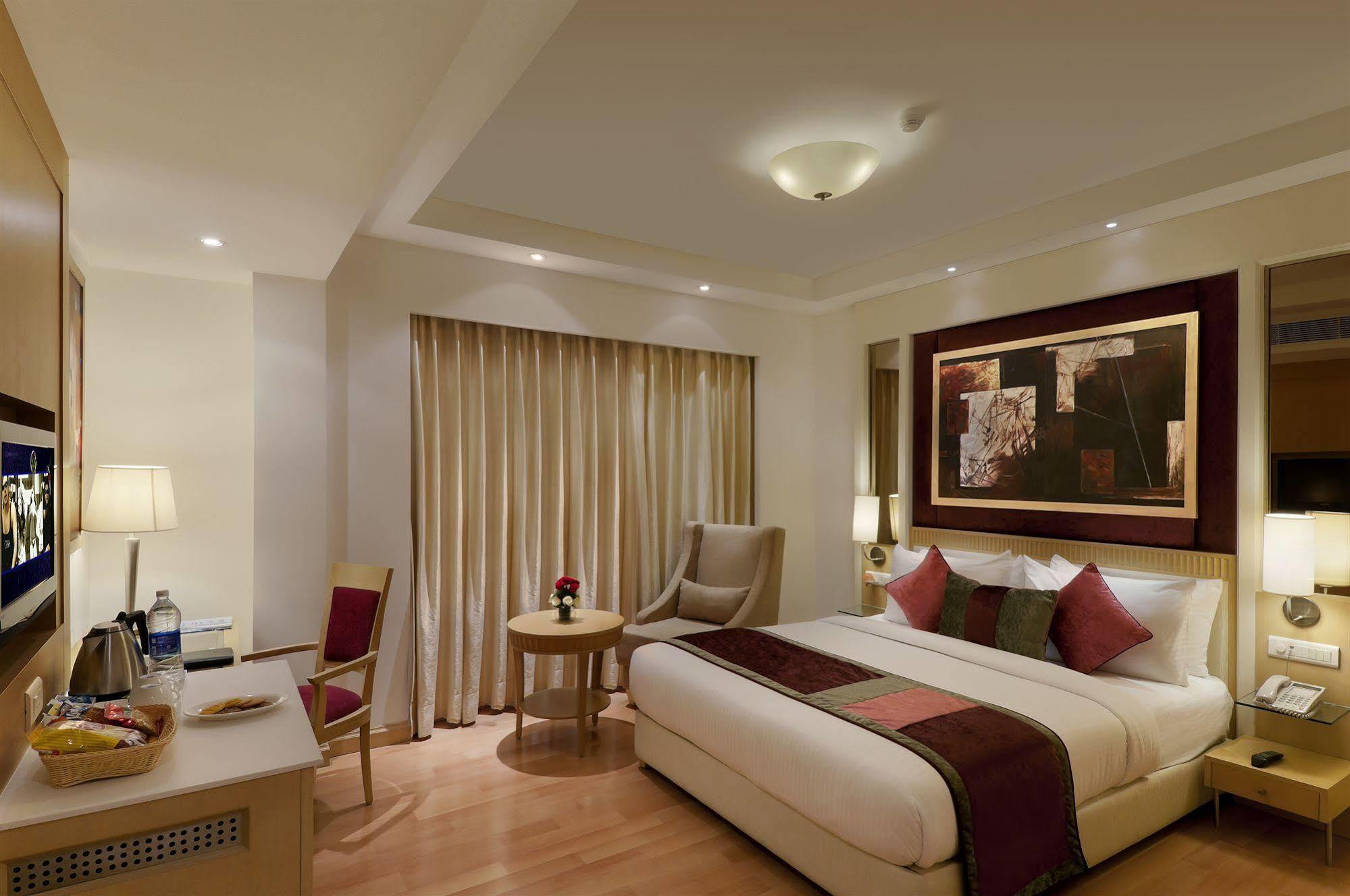 Vista Park Otel Gurgaon Dış mekan fotoğraf